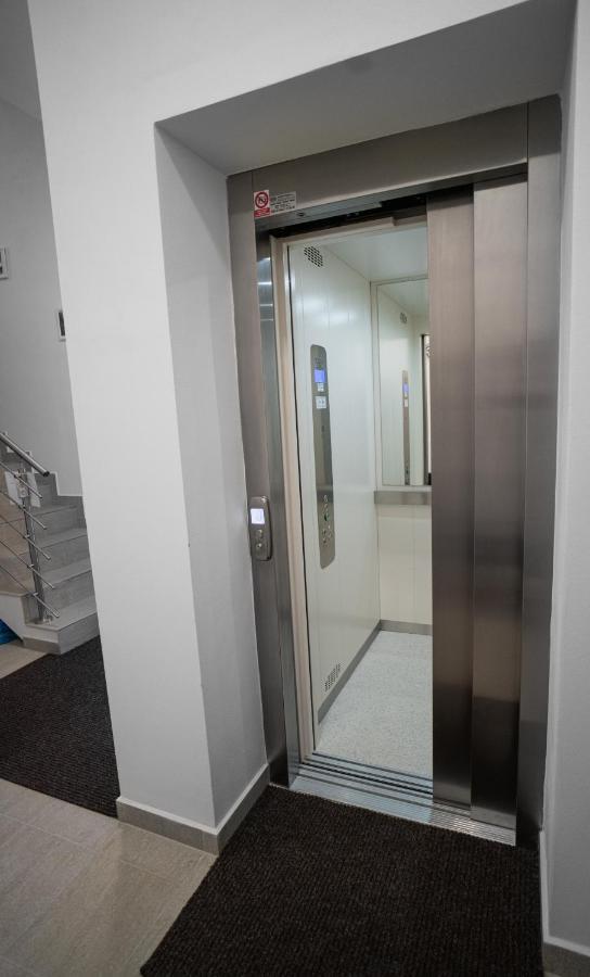 Apartmanovy Dum Sklipek 特鲁特诺夫 外观 照片