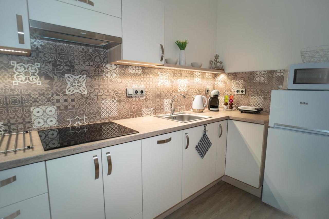 Apartmanovy Dum Sklipek 特鲁特诺夫 外观 照片
