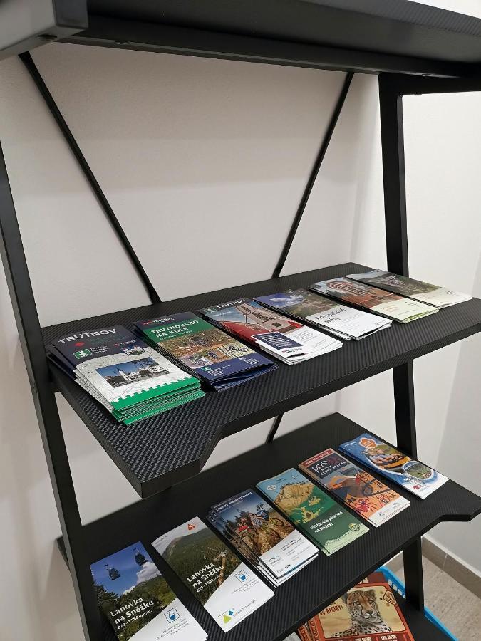 Apartmanovy Dum Sklipek 特鲁特诺夫 外观 照片