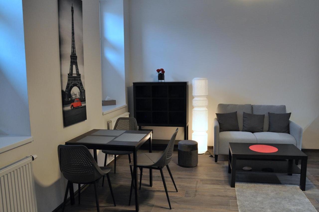 Apartmanovy Dum Sklipek 特鲁特诺夫 外观 照片